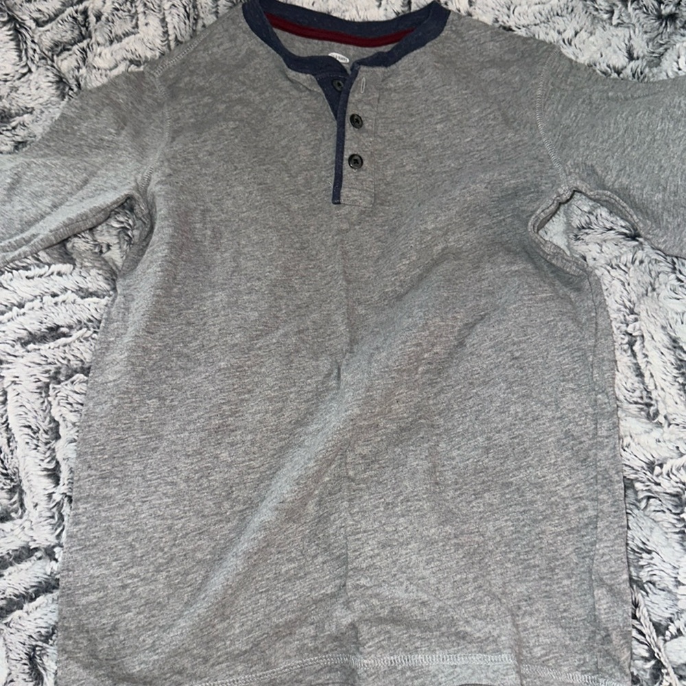 Gray boys long sleeve large 10/12 gently used smoke free.